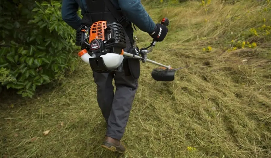 Come scegliere un decespugliatore: consigli per l’acquisto