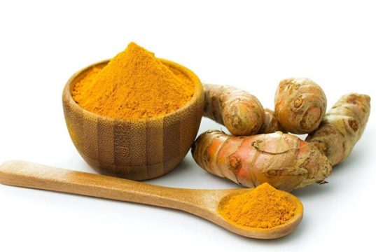 Piperina e Curcuma